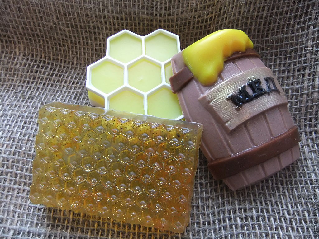 Мобильная пасека для пчел из блок-контейнеров